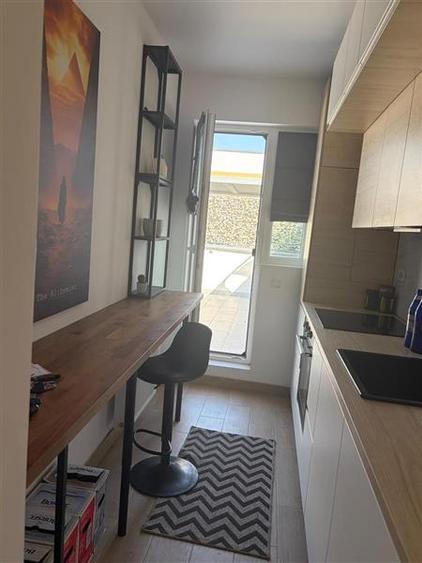 Apartament cu 3 camere decomandat în Theodor Pallady