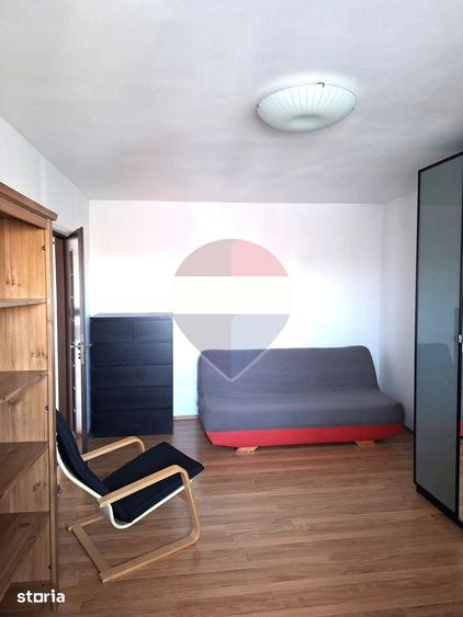 Apartament cu 2 camere decomandat în Tei