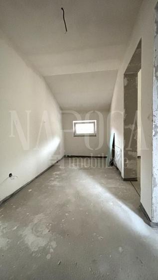 Casă individuală cu 5 camere cu Canalizare în Tăuți