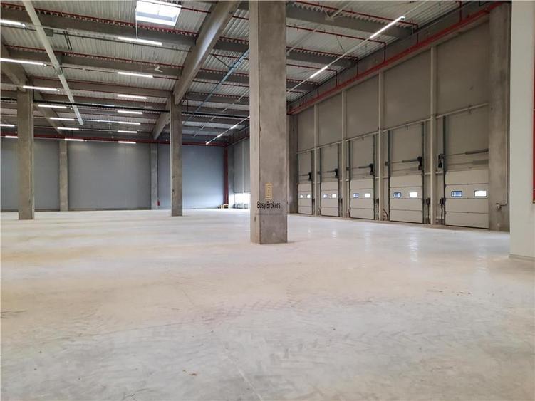 Spațiu industrial, de 10,000 mp, în Vest