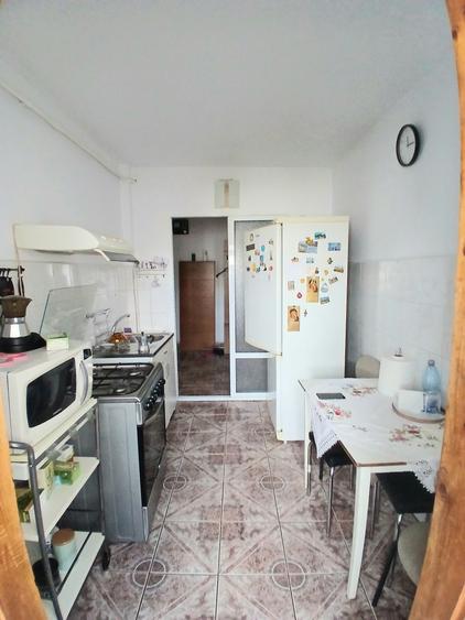 Apartament cu 2 camere decomandat în Exterior Vest