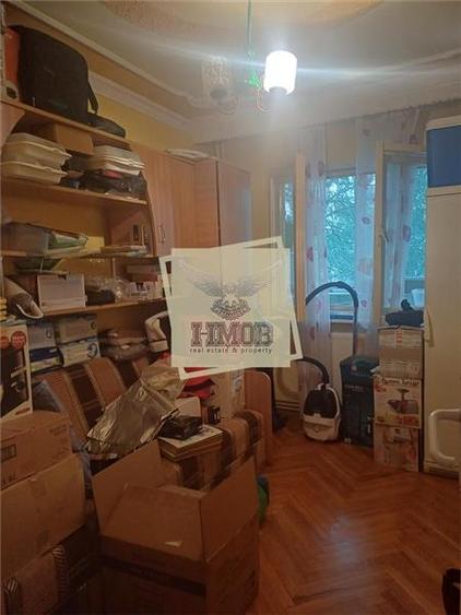 Apartament cu 4 camere decomandat în Vasile Aaron