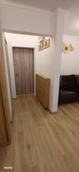 Apartament cu 2 camere semidecomandat, mobilat în Băneasa