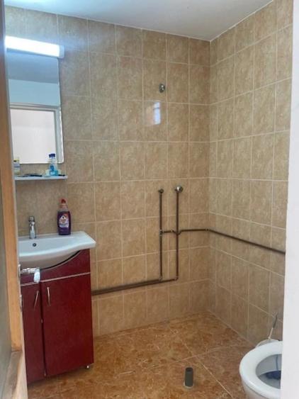 Casă cu Teren 700 Mp în Central