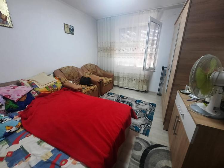 Apartament 3 camere de vânzare - Militari - 9