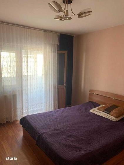 Apartament cu 3 camere decomandat în Balta Albă