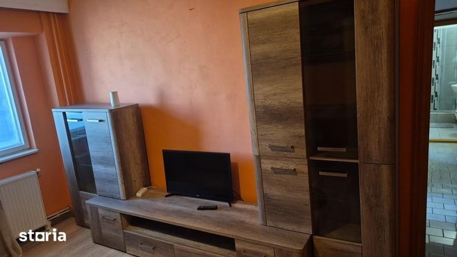 Inchiriez Apartament 2 camere - 1