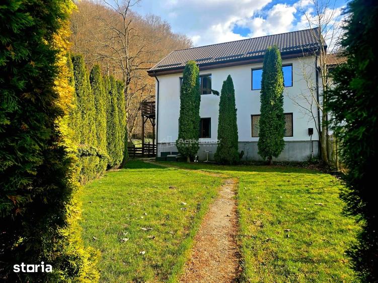 Casă cu 5 camere cu Teren 500 Mp în Marginea