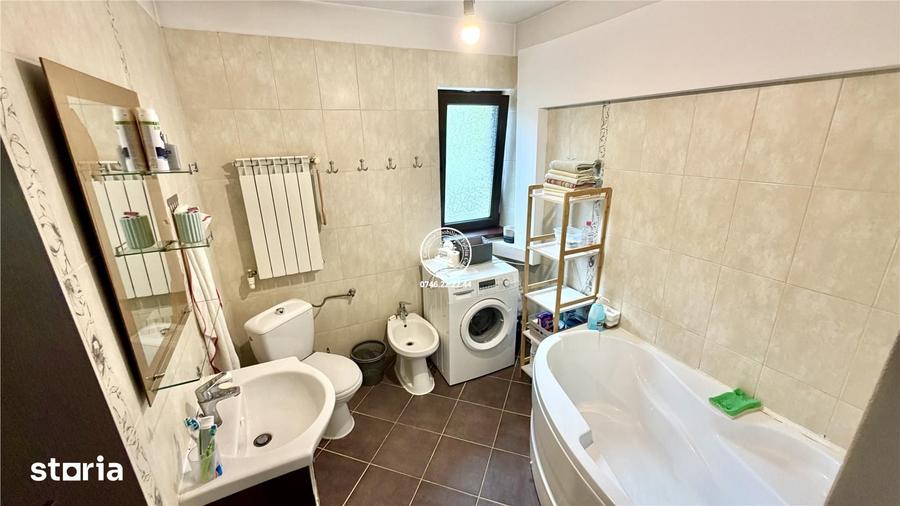 Casă cu 3 camere decomandat cu Teren 473 Mp în Aroneanu