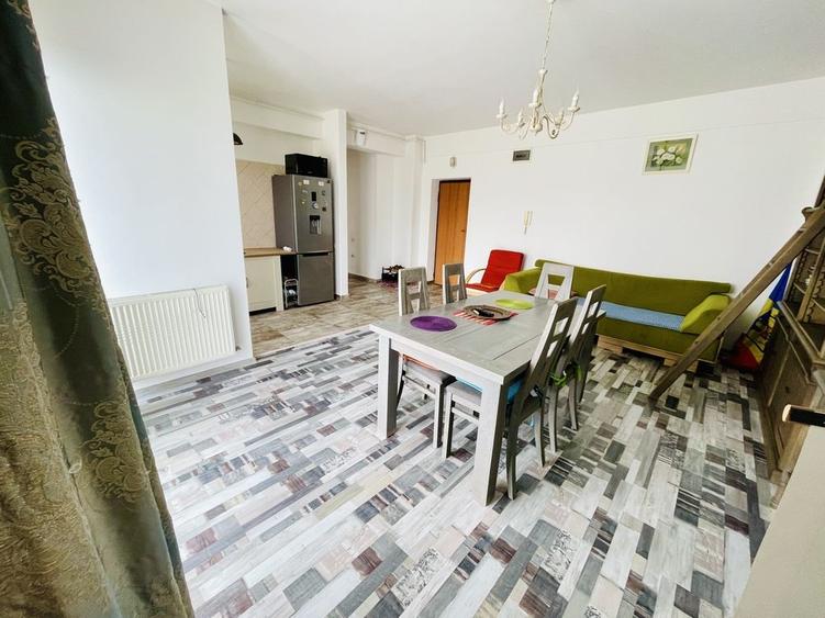 Apartament cu 3 camere decomandat, mobilat în Găvana