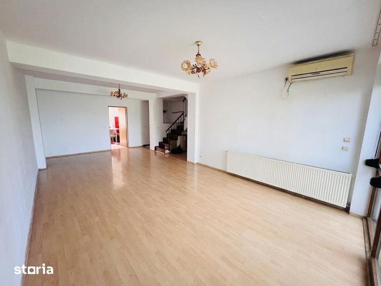 Casă cu 5 camere cu Teren 200 Mp în Central