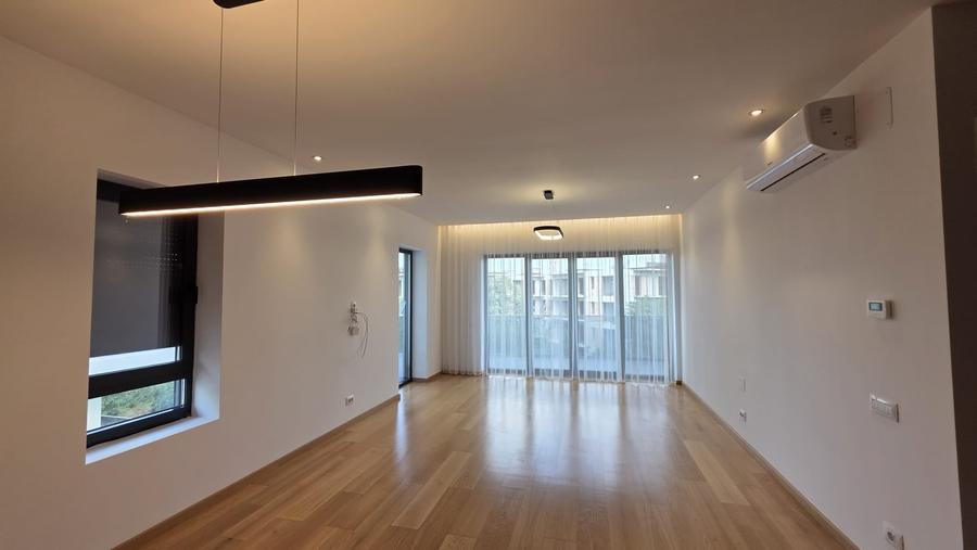 Apartament cu 3 camere decomandat în Iancu Nicolae