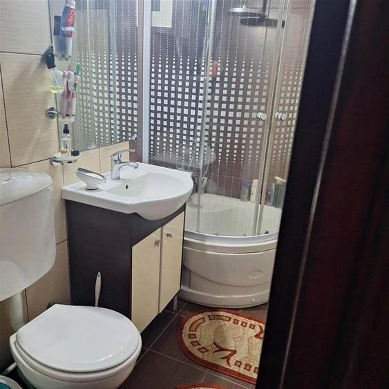 Apartament cu 2 camere decomandat în Radu Negru