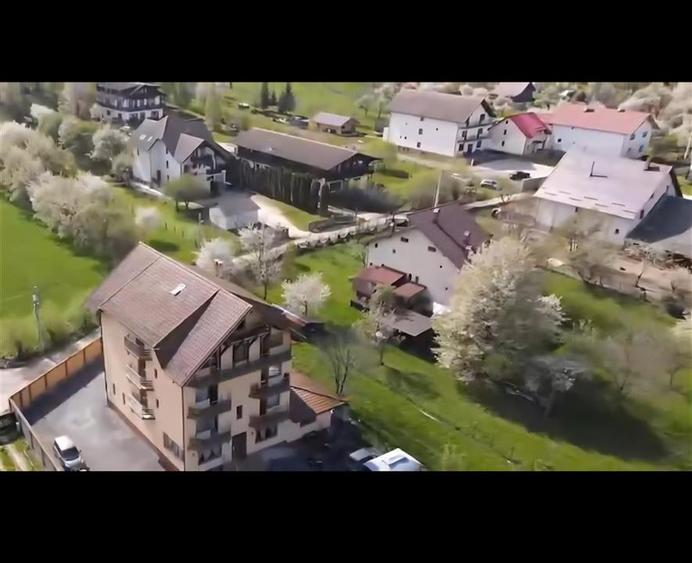Casă individuală cu 6 camere cu Canalizare în Bran