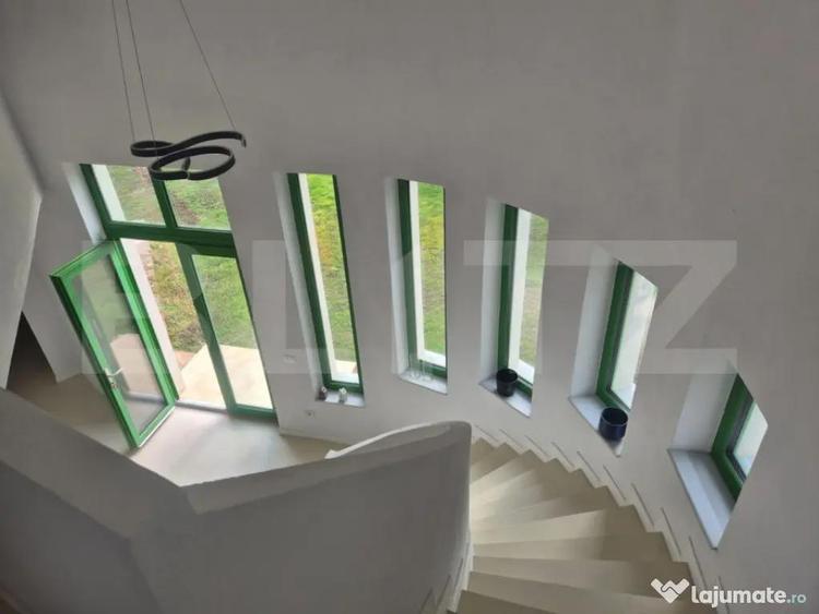 Casă cu 3 camere cu Teren 450 Mp în Central