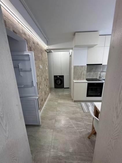 Apartament cu 2 camere semidecomandat, mobilat în Horea
