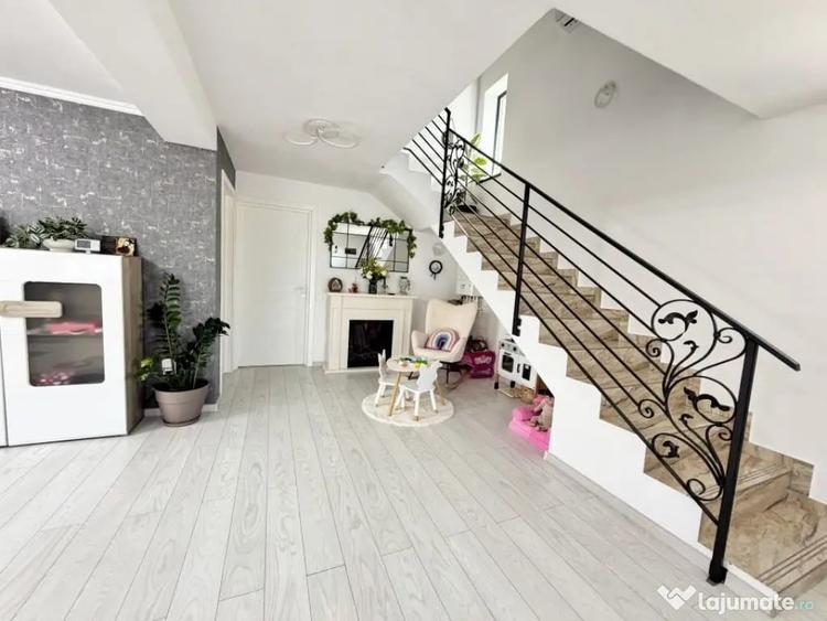 Casă cu 4 camere cu Teren 485 Mp în Ștefănești