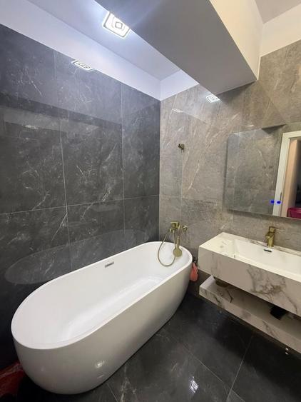 Apartament cu 2 camere decomandat în Exterior Vest