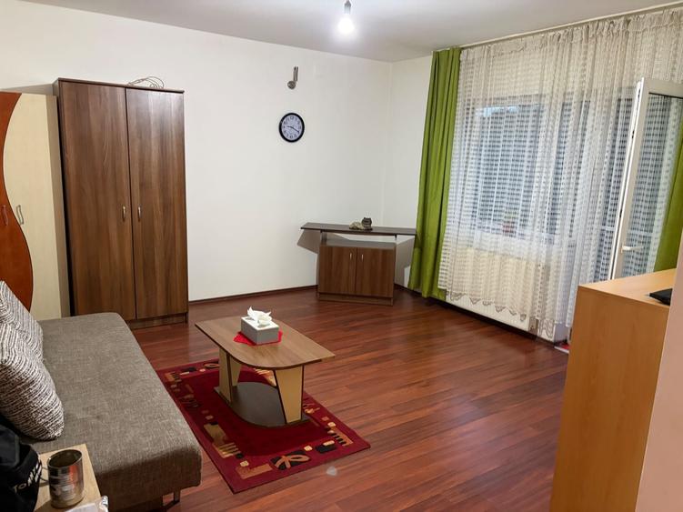 Garsonieră decomandată în Florești