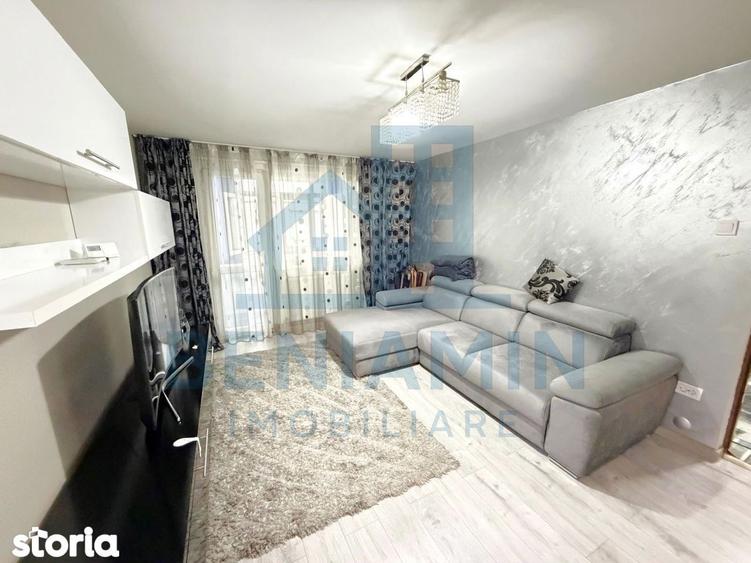 Apartament cu 3 camere semidecomandat în Craiovița Nouă