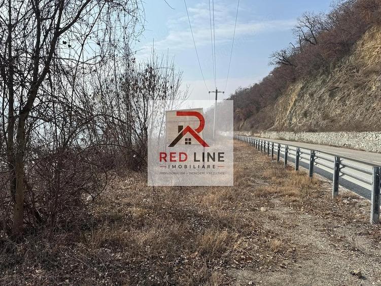 Teren de 526 mp, în Dubova