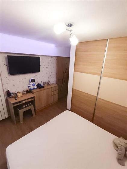 Apartament cu 2 camere decomandat în Apollo