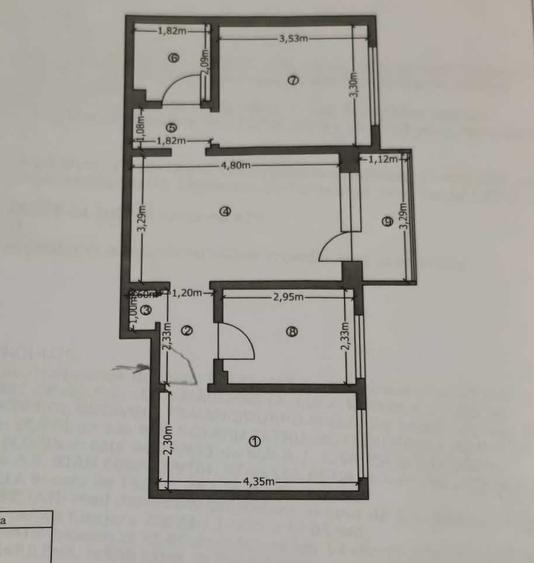 Apartament cu 3 camere semidecomandat în Central