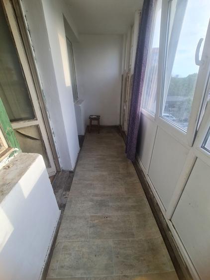 Apartament cu 2 camere semidecomandat în Ultimul leu