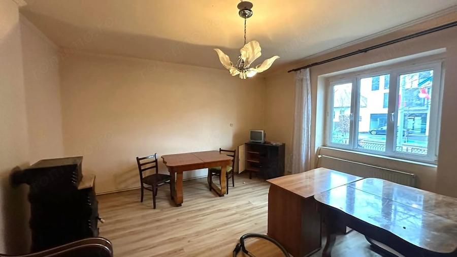 Casă cu 3 camere cu Teren 800 Mp în Calea Dumbrăvii