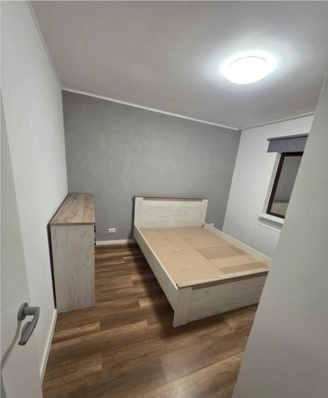 Apartament cu 2 camere decomandat, mobilat în Nicolina