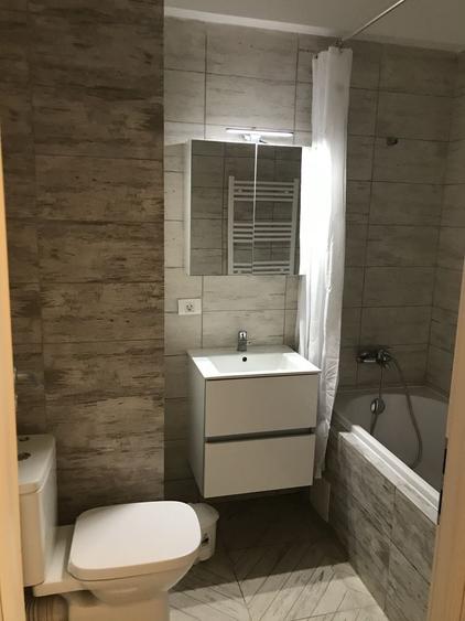 Garsonieră semidecomandată în Văcăresti