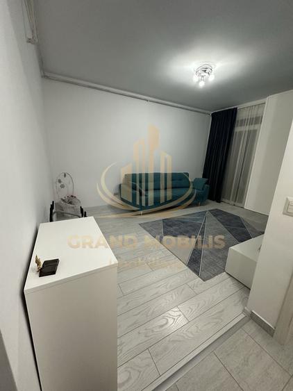 Apartament cu 2 camere decomandat în Metalurgiei