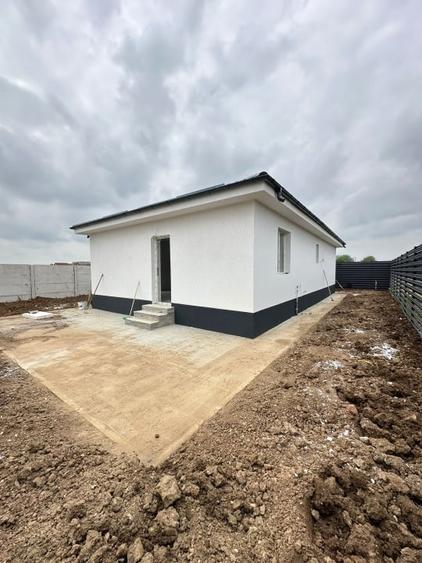 Casă individuală cu 3 camere cu Teren 400 Mp în Vârteju