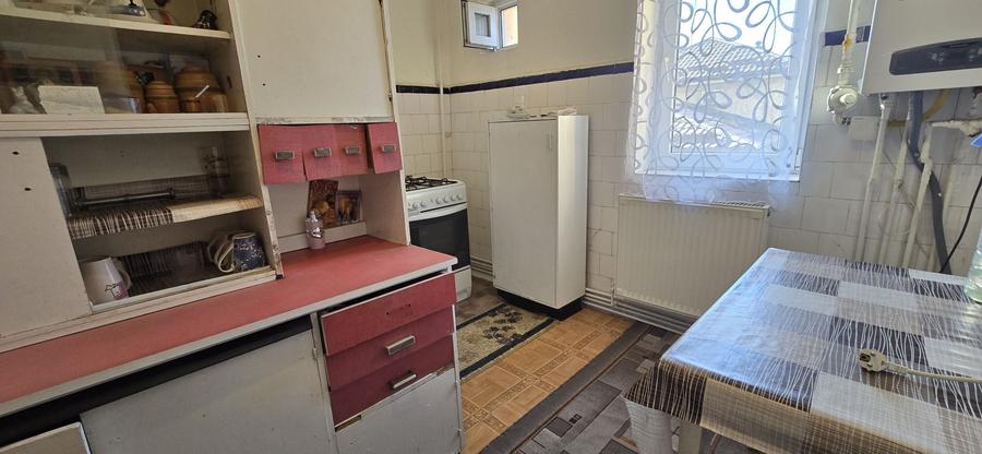 ETAJ 1, Micro 5 Targoviste , vanzare apartament 3 camere - 2