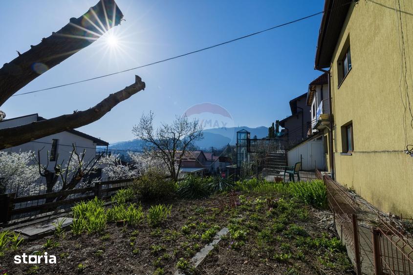 Casă cu 5 camere cu Teren 404 Mp în Bartolomeu
