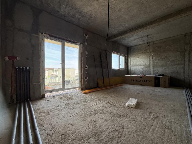 Apartament cu 3 camere decomandat în Urseni