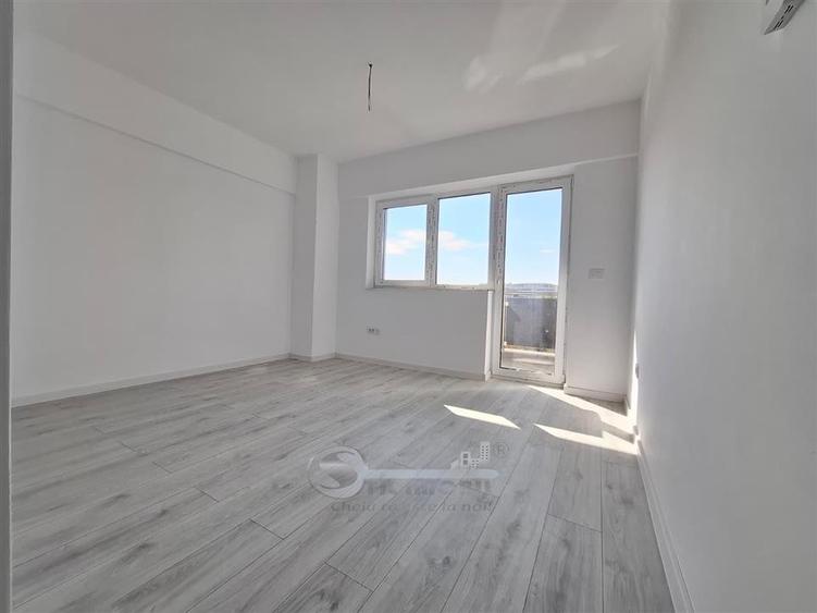 Apartament cu 3 camere decomandat în Galata