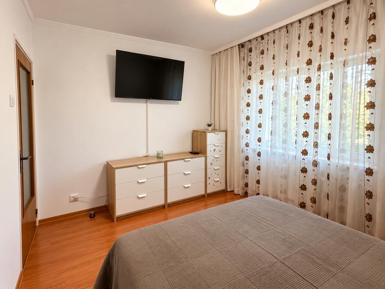 Apartament cu 2 camere semidecomandat în Victoriei