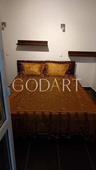 Apartament cu 2 camere semidecomandat, mobilat în Dristor