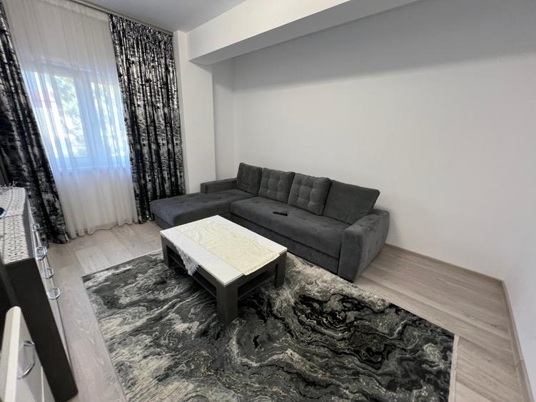 Apartament cu 2 camere în Mihai Viteazul