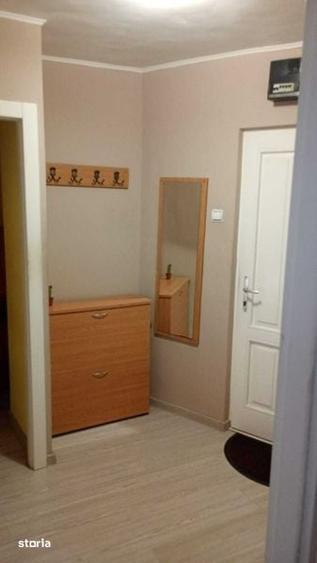 Garsonieră în Est