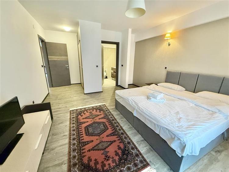 Apartament cu 3 camere decomandat, mobilat în Poiana Brașov