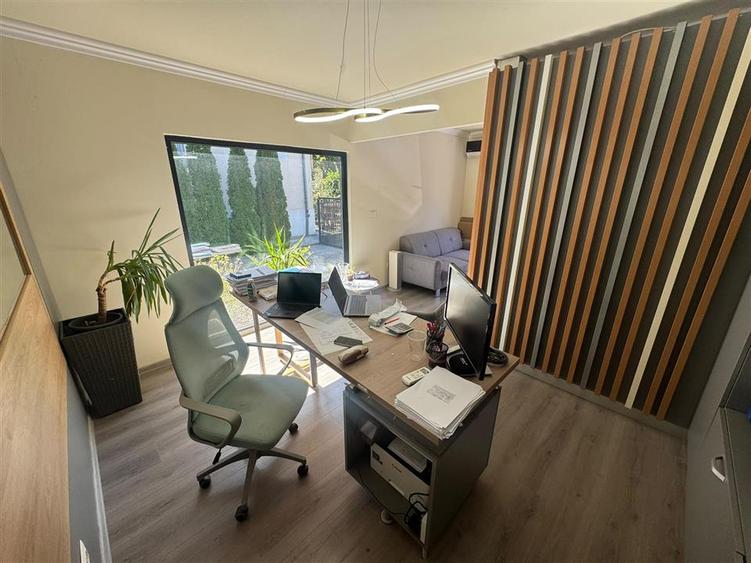 Spațiu comercial, de 23 mp, în Ultracentral