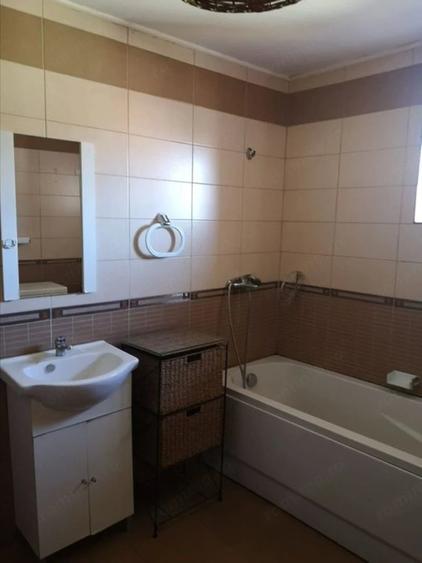 Apartament cu 2 camere decomandat în Păcii