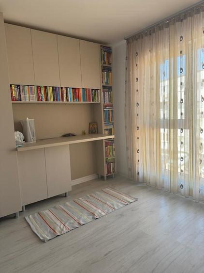 Apartament cu 3 camere decomandat în 1 Decembrie 1918