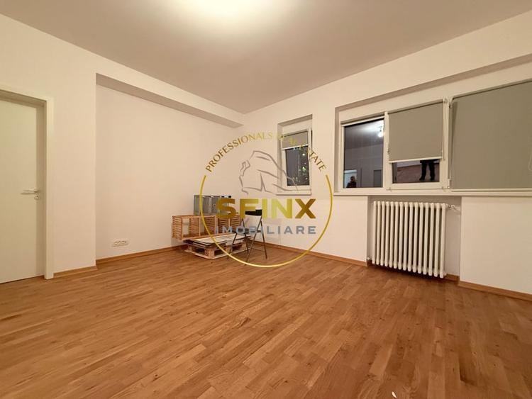 Apartament cu 3 camere semidecomandat, mobilat în Dacia