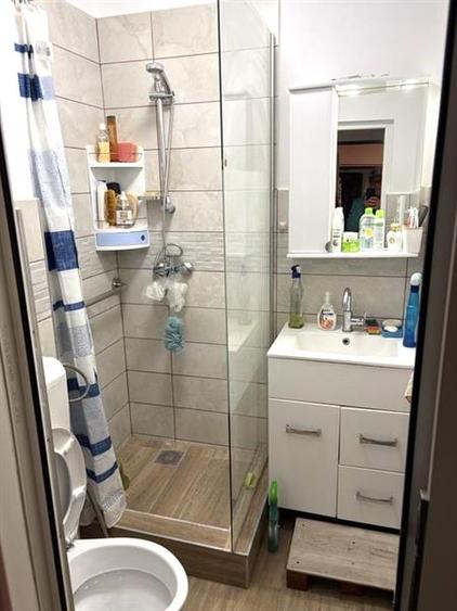 Apartament cu 2 camere semidecomandat, mobilat în Florilor