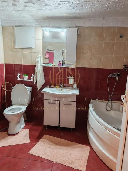 Casă individuală cu 4 camere cu Canalizare în Brâncoveanu