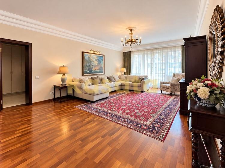 Apartament cu 4 camere decomandat, mobilat în Șoseaua Nordului