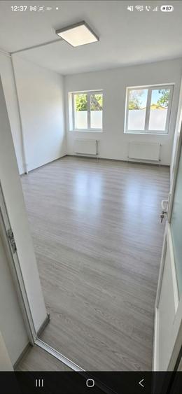 Spațiu comercial, de 895 mp, în Exterior Vest
